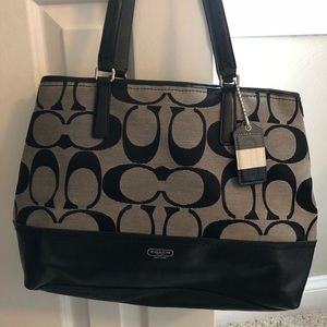 Coach shoulder bag